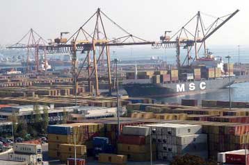 Πτώση 20,5% στις ελληνικές εξαγωγές τον Ιούλιο