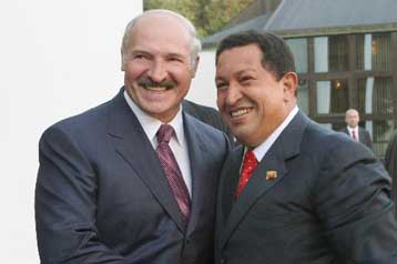 «Δημοκρατία Βενεζουέλας-Λευκορωσίας» προτείνει ο Τσάβες στον Λουκασένκο