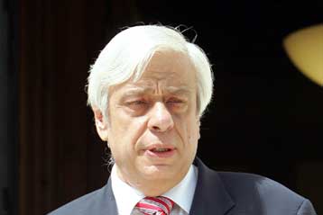 Διαμάχη ΝΔ και ΠΑΣΟΚ για προσλήψεις σε ευρωπαϊκά προγράμματα πριν τις εκλογές