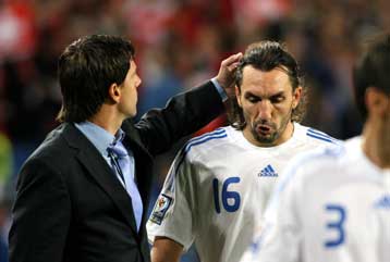 «Κάτι φταίει…» άφησε να αιωρείται ο Φύσσας για την Εθνική