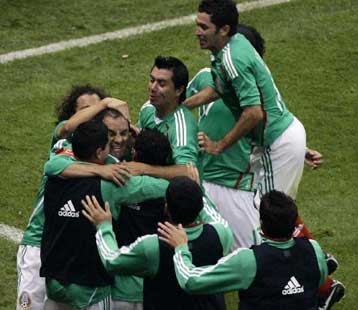 ΗΠΑ και Μεξικό οδεύουν ολοταχώς για Ν.Αφρική