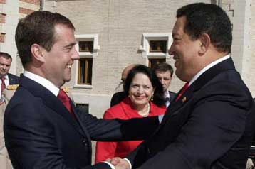 Στη Ρωσία ο Τσάβες με «δώρο» την αναγνώριση Αμπχαζίας και Νότιας Οσετίας