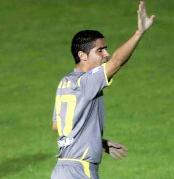 Προετοιμάζει Αρτσε για βασικό ο Μπάγεβιτς