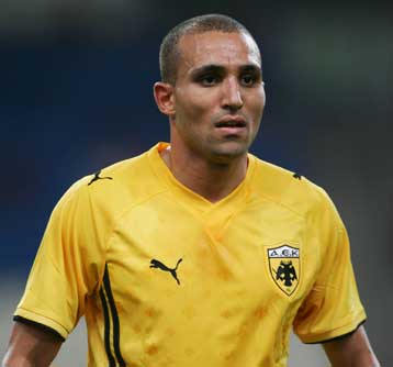 Αδιόρθωτος ο Τζιμπούρ, καθυστέρησε αδικαιολόγητα στην προπόνηση της ΑΕΚ