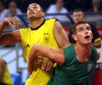 Καλή εμφάνιση και φιλική νίκη του Αρη, 83-80 τη Μπενετόν