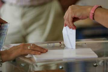 Προβάδισμα έως 6,2% δίνουν στο ΠΑΣΟΚ έξι νέες δημοσκοπήσεις