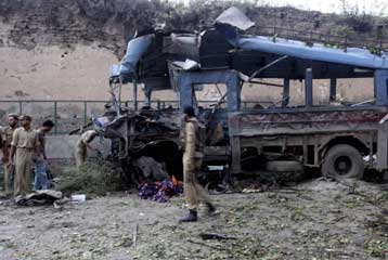 Αιματηρή επίθεση έξω από φυλακές του ινδικού Κασμίρ