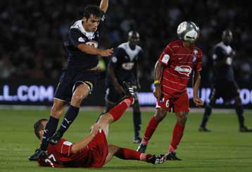 Χέρι – χέρι συμβαδίζουν Λιόν και Μπορντό παρά τις «φτωχές» νίκες τους