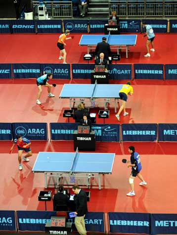 Χαμόγελα για τους άντρες και πικρία για τις γυναίκες στο πινγκ πονγκ