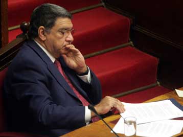 Δεν θα είναι υποψήφιος βουλευτής της ΝΔ ο Βασίλης Μαγγίνας