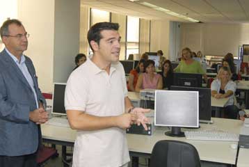 Βολές Τσίπρα κατά όσων υπονομεύουν τον ουσιαστικό πολιτικό διάλογο