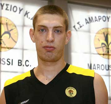 Μαγνητική ο Πελεκάνος λόγω ενοχλήσεων στο γόνατο