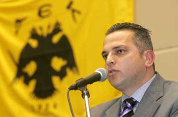 «Η ΑΕΚ πρέπει να πάρει το πρωτάθλημα» τόνισε ο Βασίλης Δημητριάδης