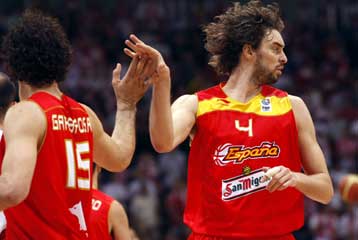 Πρεμιέρα προημιτελικών με Ρωσία-Σερβία και Γαλλία-Ισπανία