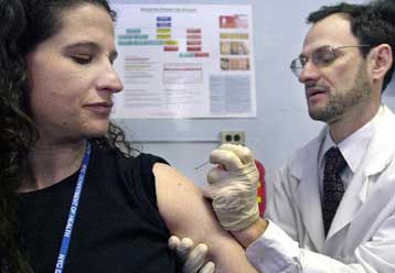 Το απόγευμα της Παρασκευής στην Ελλάδα οι πρώτες παρτίδες του εμβολίου για τη νέα γρίπη