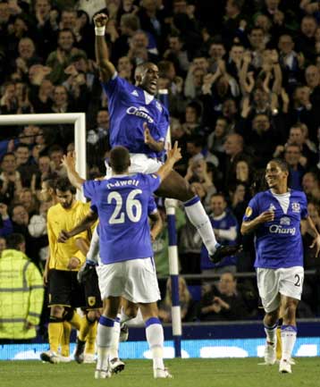 Η Έβερτον κέρασε… πικρά ζαχαρωτά την ΑΕΚ στο «Γκούντισον Παρκ»