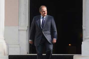 Η «επόμενη ημέρα» πλησιάζει και οι δελφίνοι στη ΝΔ ανασυντάσσονται