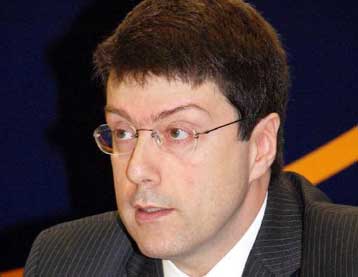 Ο Χρήστος Χατζηεμμανουήλ δεν αποδέχθηκε τον διορισμό του στο ΔΝΤ