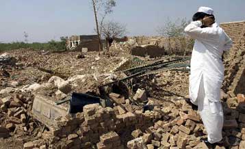 Πολύνεκρη επίθεση αυτοκτονίας κοντά σε ξενοδοχείο στο βορειοδυτικό Πακιστάν