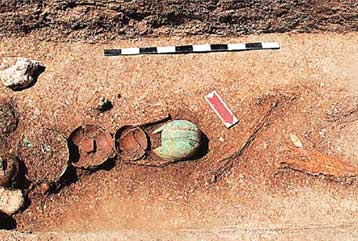 Θεϊκά κεφάλια αγαλμάτων και χρυσά αντικείμενα αποκάλυψαν οι αρχαιολόγοι