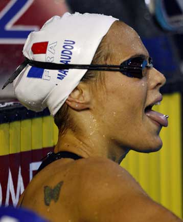 Η Λορ Μανοντού ανακοίνωσε την αποχώρησή της από τις πισίνες