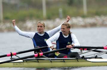 Πρεμιέρα με δύο τελικούς για τα ελληνικά κουπιά