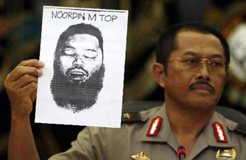 Νεκρός -αυτή τη φορά- ο πλέον καταζητούμενος τρομοκράτης της Ινδονησίας