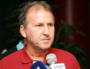 «Καλό κλίμα και δουλειά» ζήτησε ο Ζίκο στον Ολυμπιακό