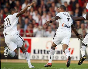 Απίστευτη ανατροπή από την Βαλανσιέν, νέα νίκη για τη Μπορντό