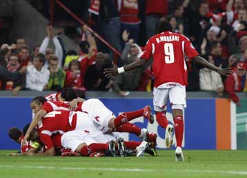 «Διπλό» για τη Σταντάρ Λιέγης με 3-1 επί της Λόκερεν