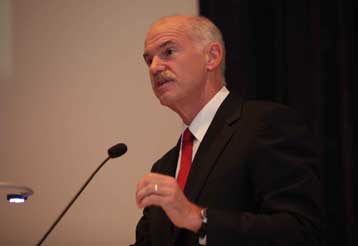 Αυστηρό μήνυμα στην Αγκυρα στέλνει ο Γ.Παπανδρέου