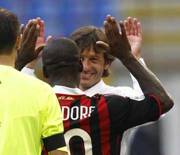 Δύσκολες αλλά νίκες για Μίλαν και Ίντερ, εντυπωσιακή Ρόμα