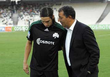 Για πρώτη φορά ο Τεν Κάτε συνεχάρη τους «πράσινους»