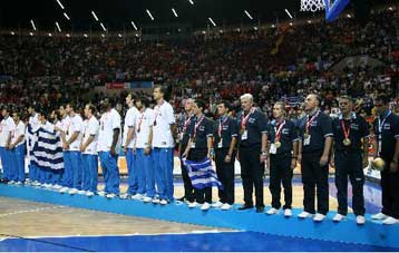 Επιστρέφουν το μεσημέρι της Δευτέρας οι «χάλκινοι»