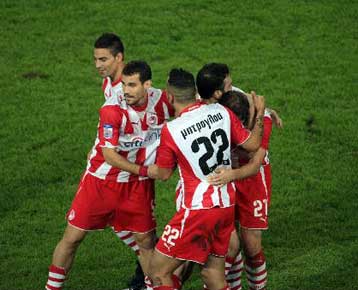 Με Ζίκο και Ζαϊρί για τη νίκη στο ντέρμπι του ΟΑΚΑ