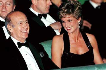 Μια ιστορία αγάπης ανάμεσα στον Βαλερί Ζισκάρ Ντ Εστέν και την Νταϊάνα;