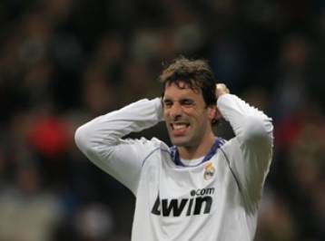 Ατυχος ο Φαν Νιστελρόι που επέστρεψε και βγήκε… νοκ άουτ για 1,5 μήνα