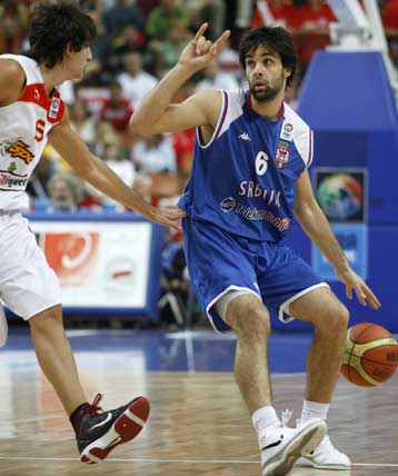 Ο Τεόντοσιτς ζητά πιο πολλές ευκαιρίες στον Ολυμπιακό