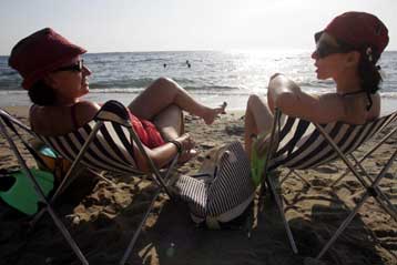 Στη Μεσόγειο δεν πεθαίνουμε Σεπτέμβρη, δείχνουν οι στατιστικές