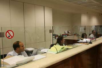 Στις δέκα ακριβότερες χώρες της Ευρώπης η Ελλάδα για τις τραπεζικές συναλλαγές