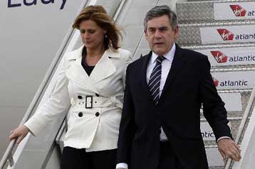 Μείωση των πυρηνοκίνητων υποβρυχίων της Βρετανίας ανακοινώνει ο Μπράουν