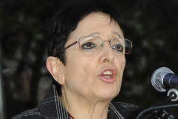 Να φοβίσει με την ψήφο του τα δύο μεγάλα κόμματα καλεί το λαό η Αλ.Παπαρήγα