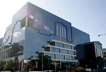 Απορρόφηση των εργαζομένων στις ασφαλιστικές που θα λάβουν τα πελατολόγια ζητά η ΓΣΕΕ