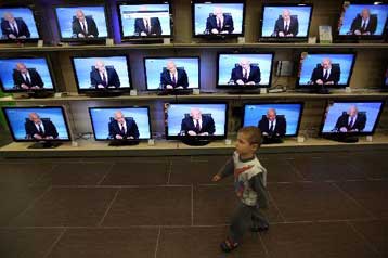 Κεφαλαιοποίηση κερδών από το ντιμπέιτ επιχειρούν ΝΔ και ΠΑΣΟΚ