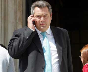 Στο Ναυτικό Νοσοκομείο εισήχθη ο υφυπουργός Εμπορικής Ναυτιλίας, Πάνος Καμμένος