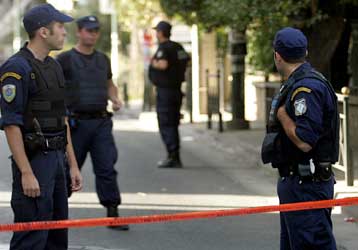 Στον εισαγγελέα τέσσερα άτομα μετά τον εντοπισμό γιάφκας στο Χαλάνδρι