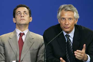 Στην αντεπίθεση ο Ντε Βιλπέν με μήνυση κατά Σαρκοζί για το τεκμήριο της… ενοχής