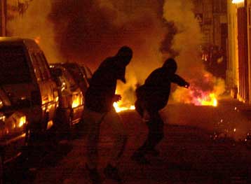 Επίθεση με βόμβες μολότοφ στην περιοχή γύρω από την οδό Ιπποκράτους