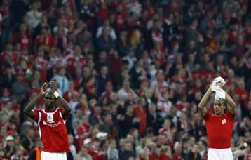 Εκτός έδρας νίκη της Σταντάρ Λιέγης, 2-0 την Κόρτραϊκ