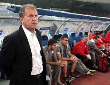 Στο Λονδίνο με… Γάλλο ρέφερι και σοβαρότητα